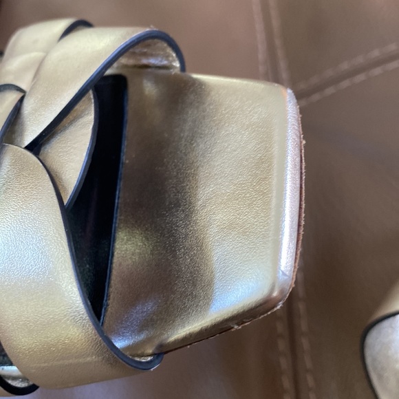 YSL tribute leather slides in Gold, size 39 - Picture 5 of 15